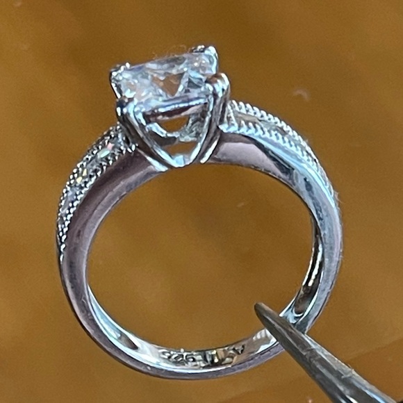 Signed 925 Sterling Square Prong Set and Pave Set CZ Ring Size 7 - Picture 2 of 16